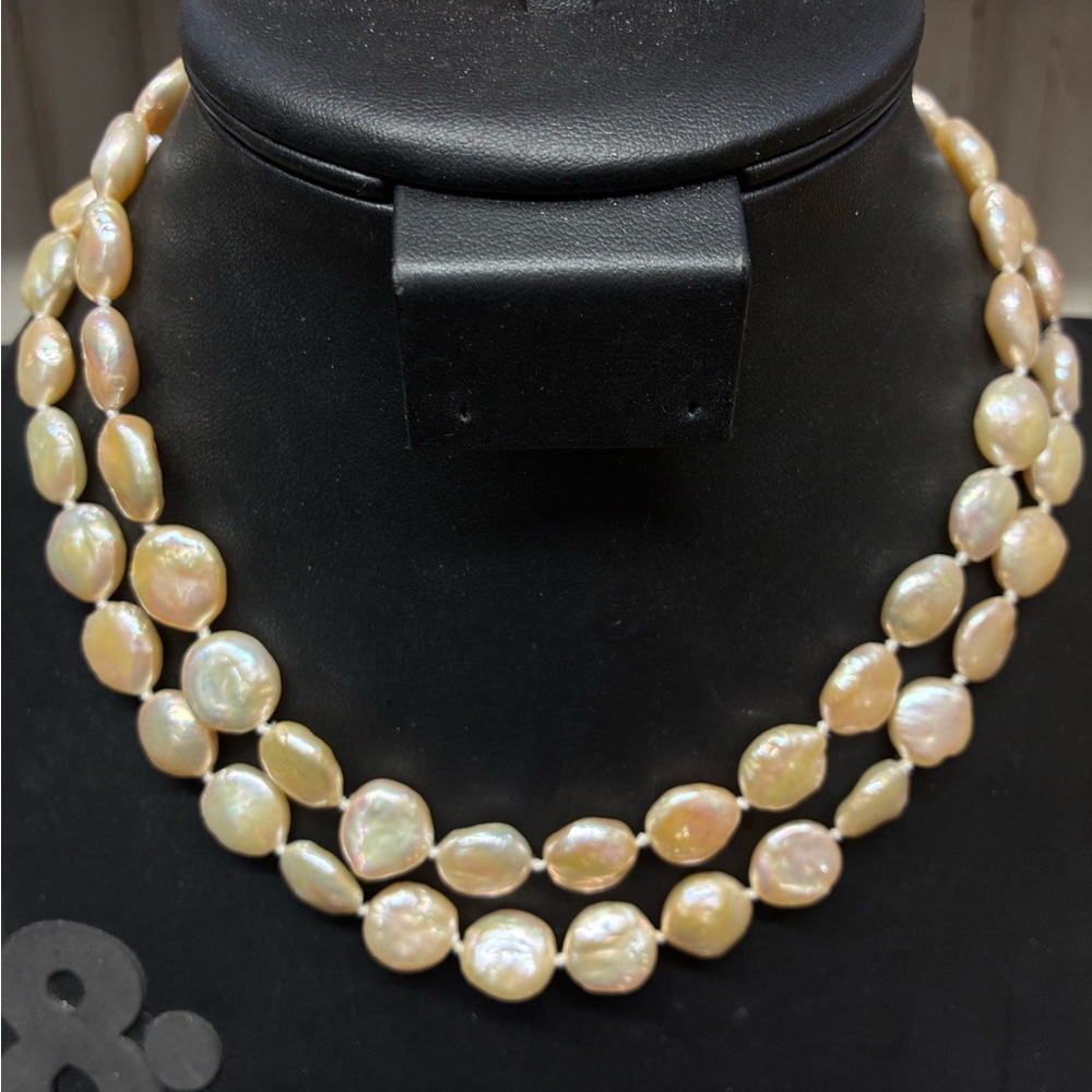 Elegant Cream Pearl Necklace